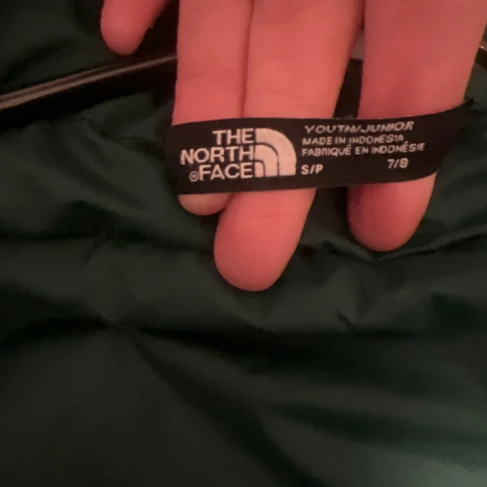 The North Face Kids Puffer Jacket – Size 7/8 - Picture 2 of 3